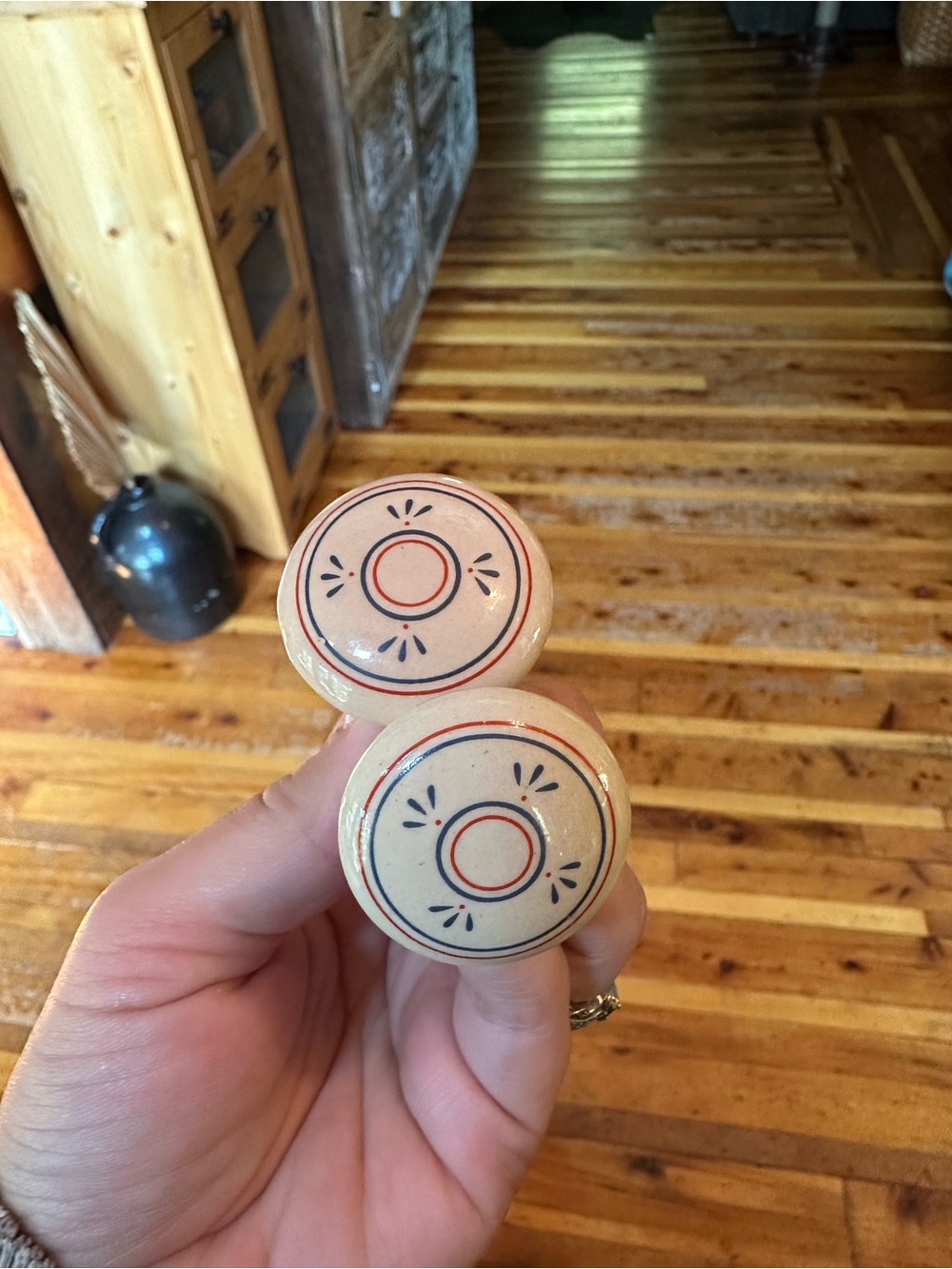 Vintage Lillian Vernon porcelain knobs. Set of 2